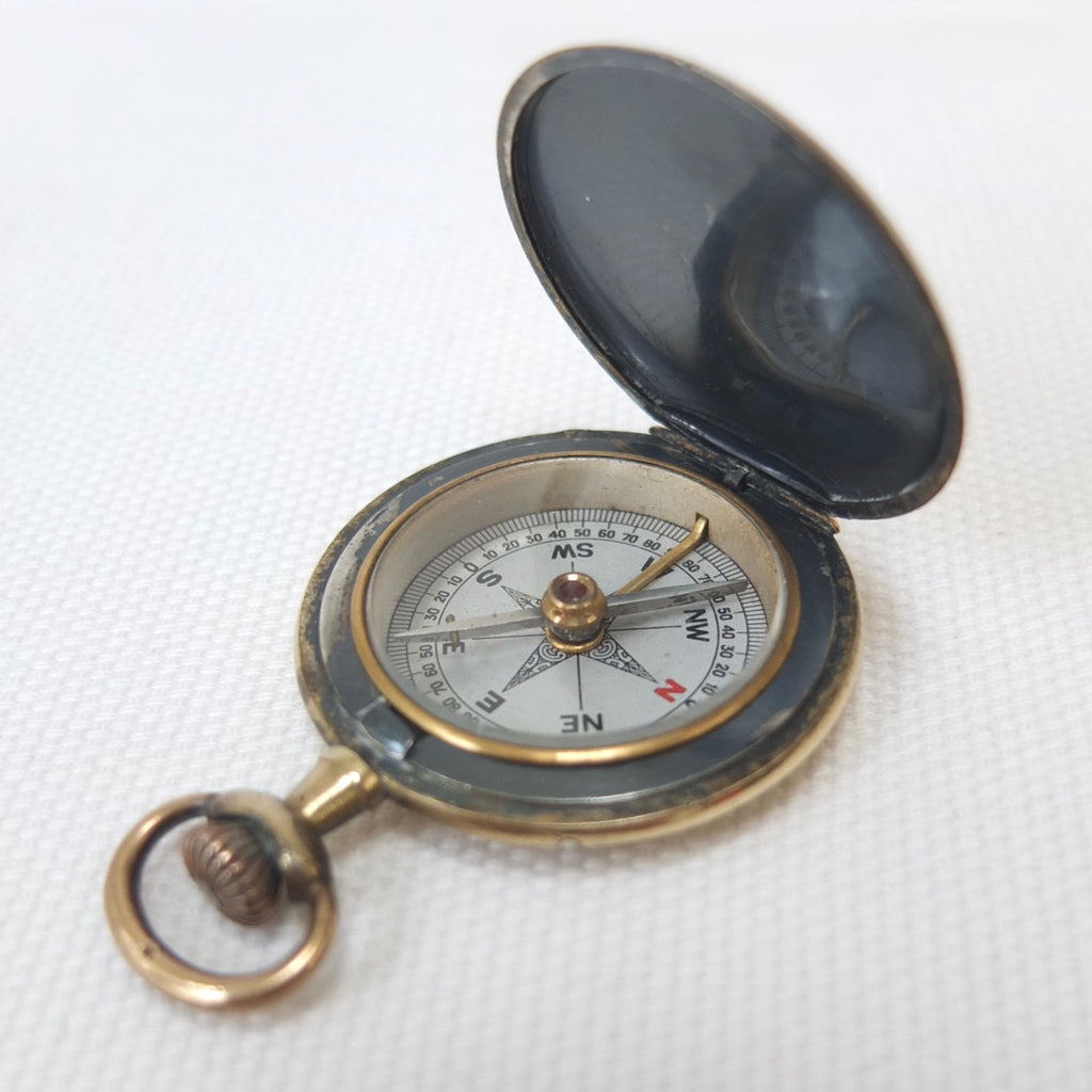 Francis Barker 'Shallow Hunter' Pocket Compass c.1890 – Compass Library